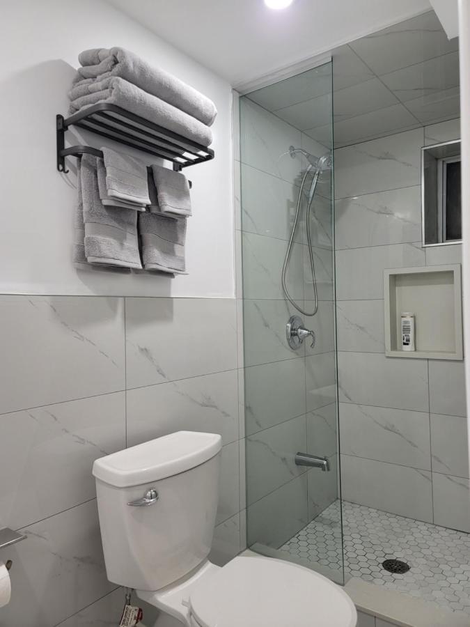 Tononhouse Apartment Торонто Екстериор снимка